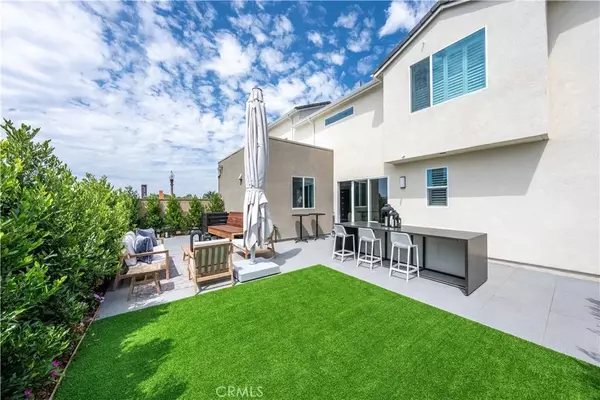 Irvine, CA 92618,232 Junco