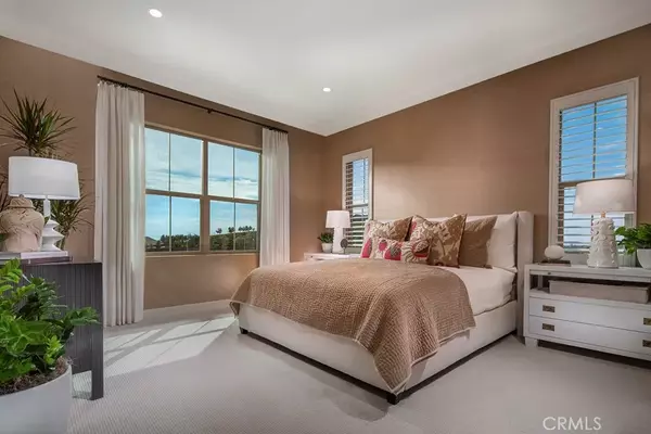 Irvine, CA 92618,128 Rimstone