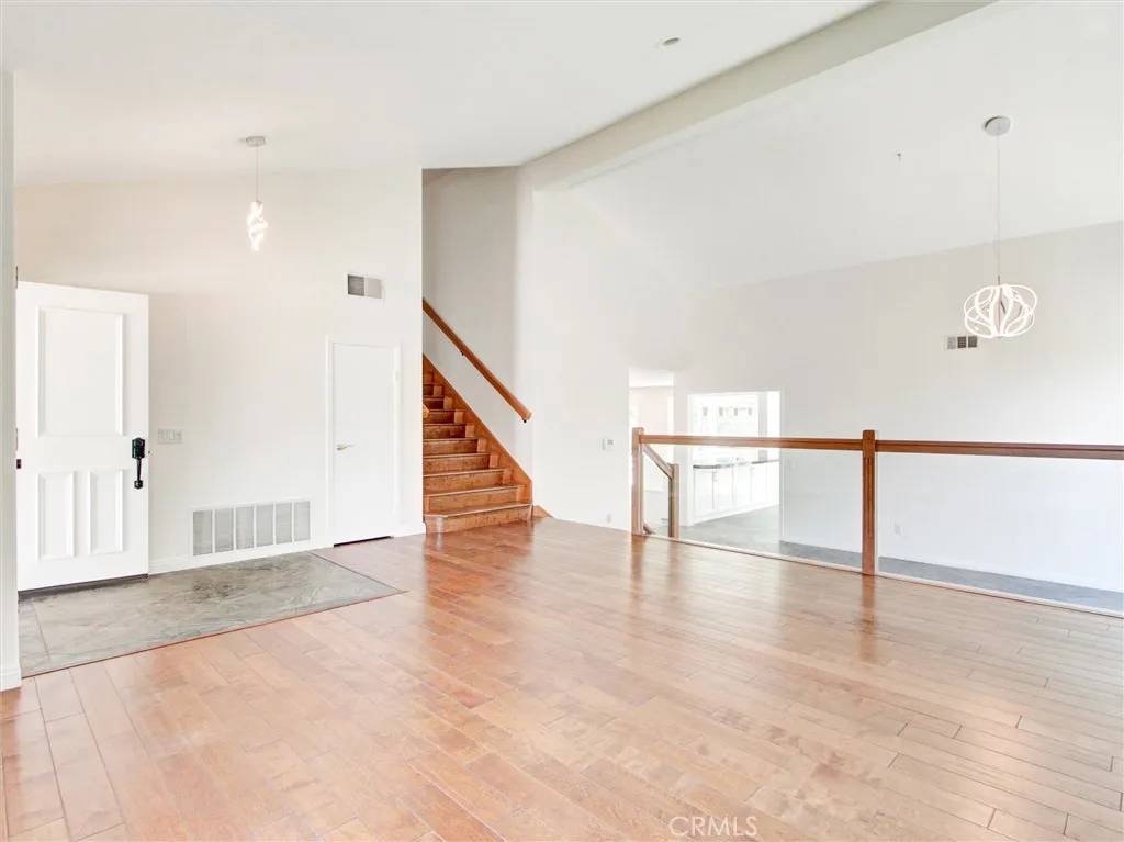Yorba Linda, CA 92886,20472 Via Marwah