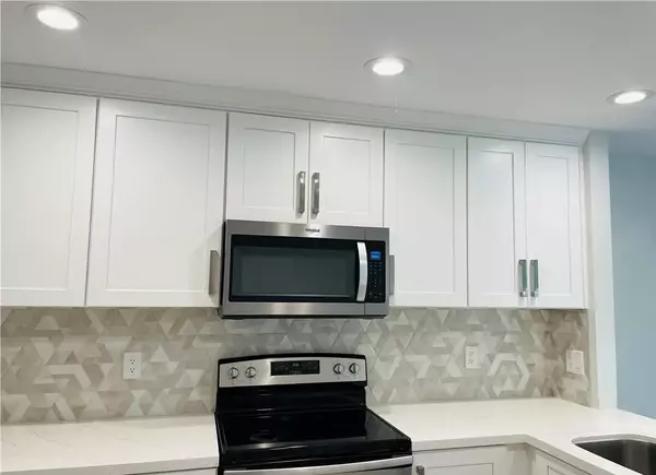 Laguna Hills, CA 92653,23445 Caminito Norte