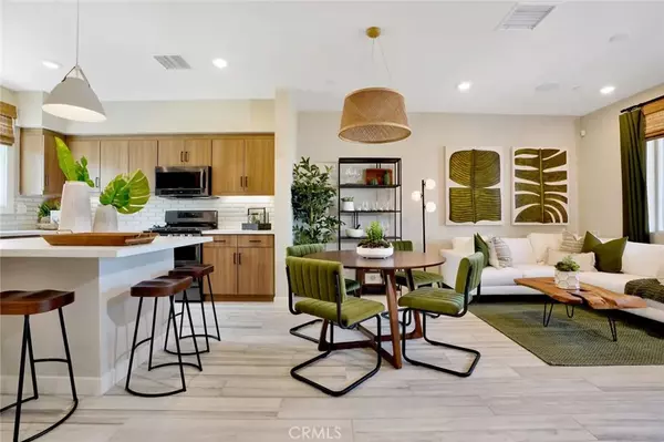 Santa Fe Springs, CA 90670,11739 Florence Avenue