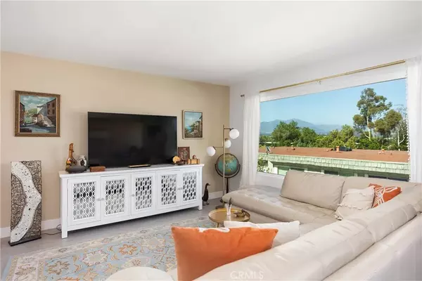 Laguna Hills, CA 92653,23332 Caminito Lazaro #260