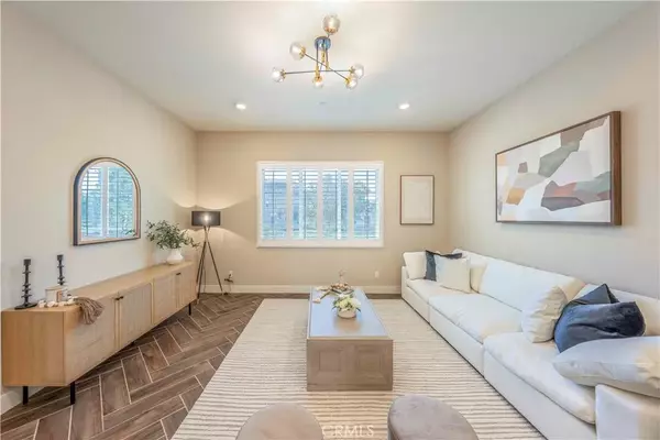 Irvine, CA 92618,143 Interval