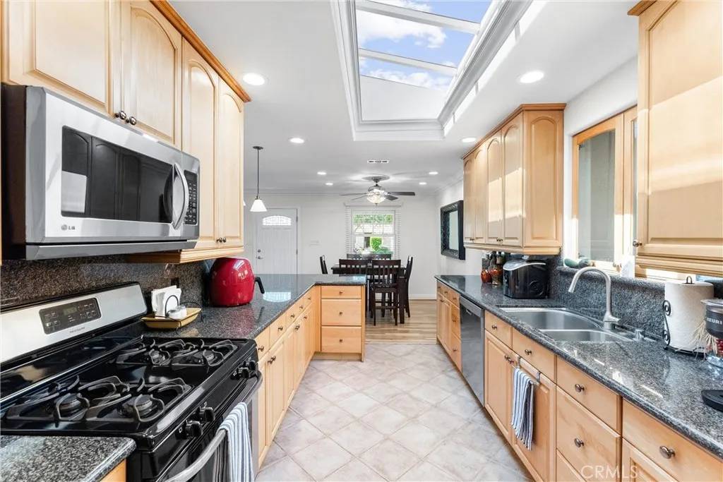 Tustin, CA 92780,175 Orangewood Lane
