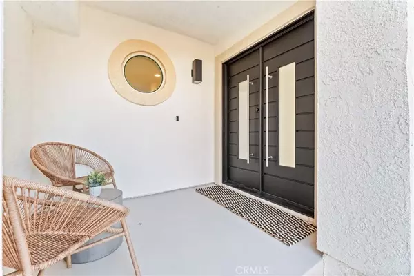 Laguna Hills, CA 92653,24876 Avenida Avalon