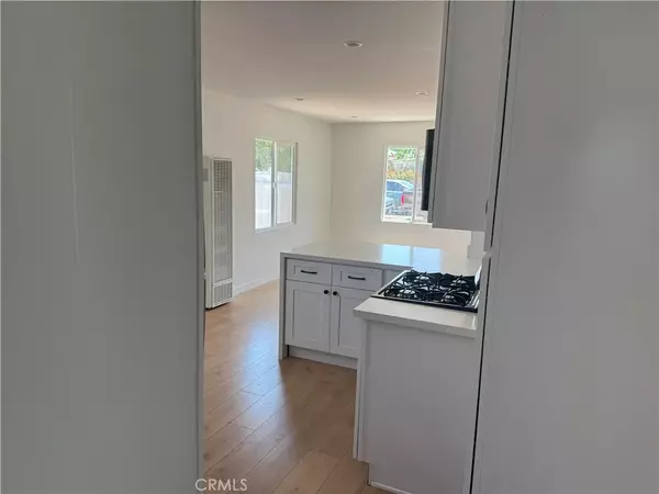 Placentia, CA 92870,315 S Walnut Avenue