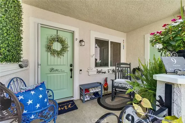 Rancho Santa Margarita, CA 92688,9 Pica Flor #63