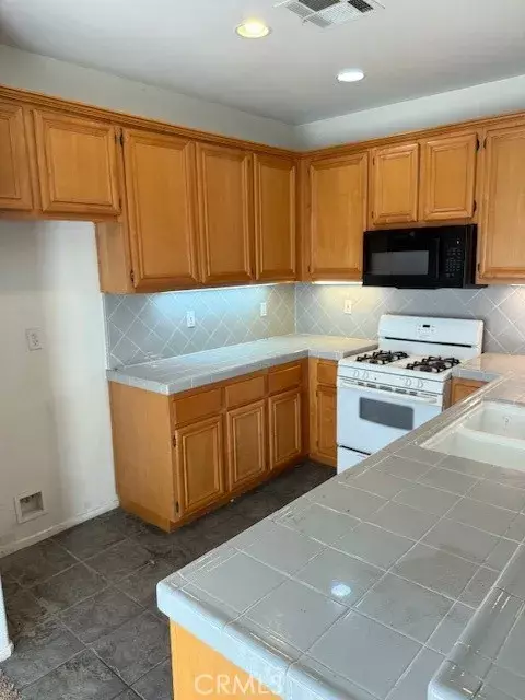 Oxnard, CA 93030,2237 Pajaro Street