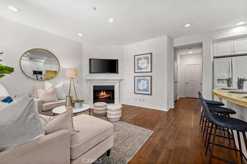 Irvine, CA 92620,180 Guinevere