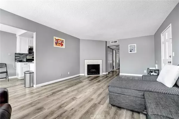 Van Nuys, CA 91406,8020 Langdon Avenue #211