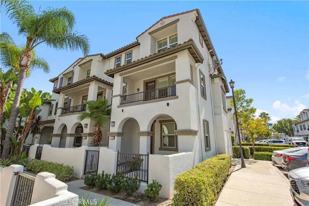 11 Travis Road, Buena Park, CA 90621