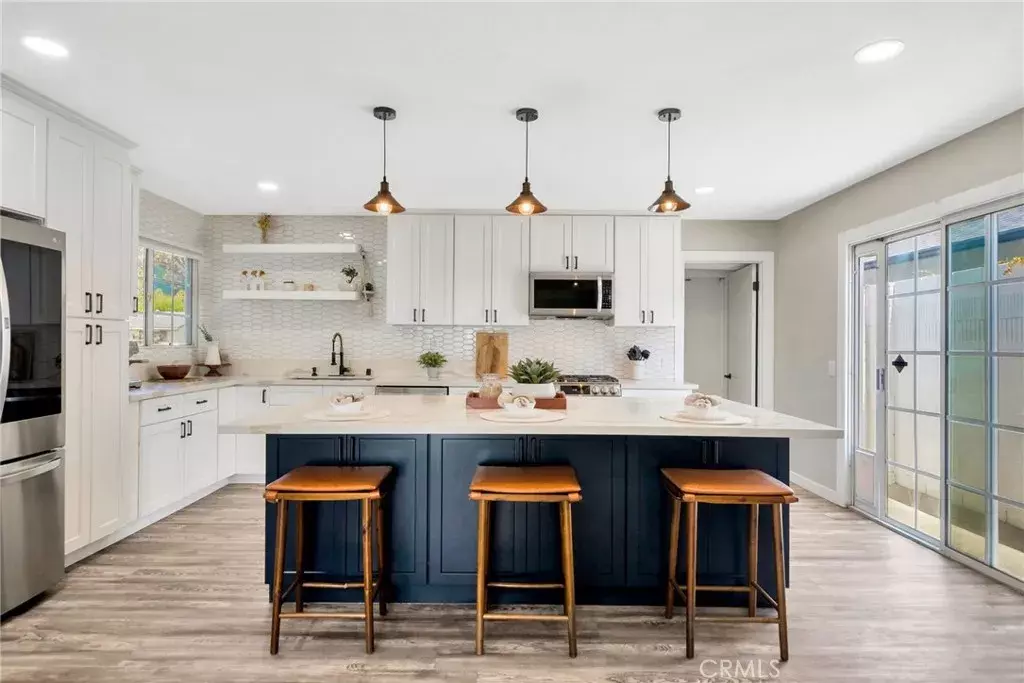 Costa Mesa, CA 92626,587 Traverse Drive