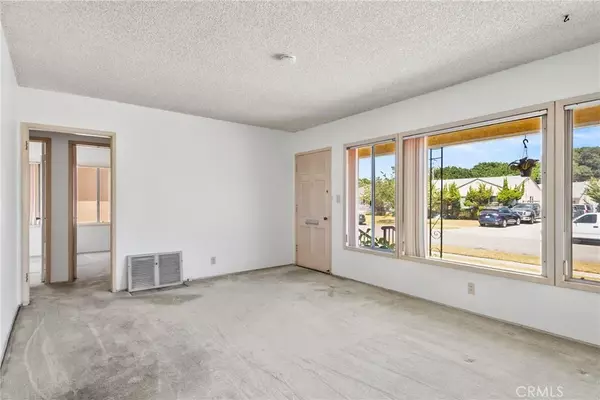 Lakewood, CA 90712,5223 Montair Avenue
