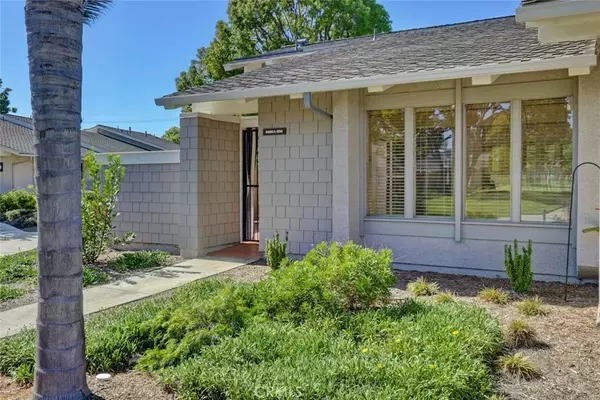 Huntington Beach, CA 92646,8566 Larkhall Circle #808A