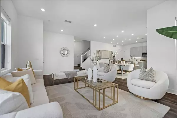 Irvine, CA 92618,392 Baluster