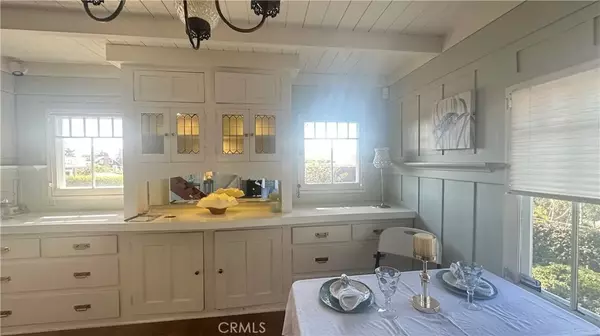 Laguna Beach, CA 92651,625 High Dr