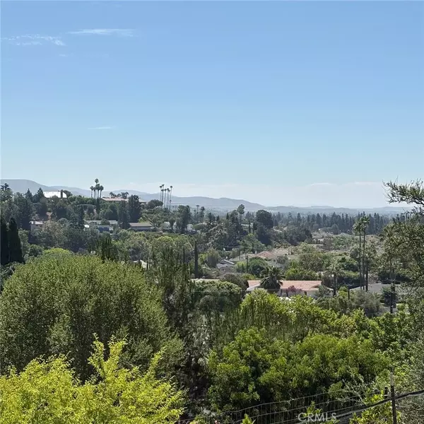 Santa Ana, CA 92705,0 Skyline