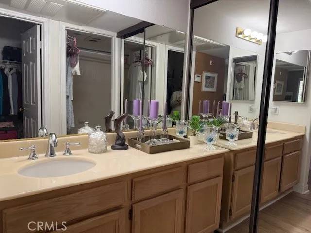 Carlsbad, CA 92009,3211 Sello Lane #100