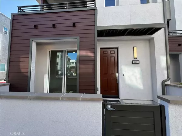 Santa Ana, CA 92705,661 S Lyon St