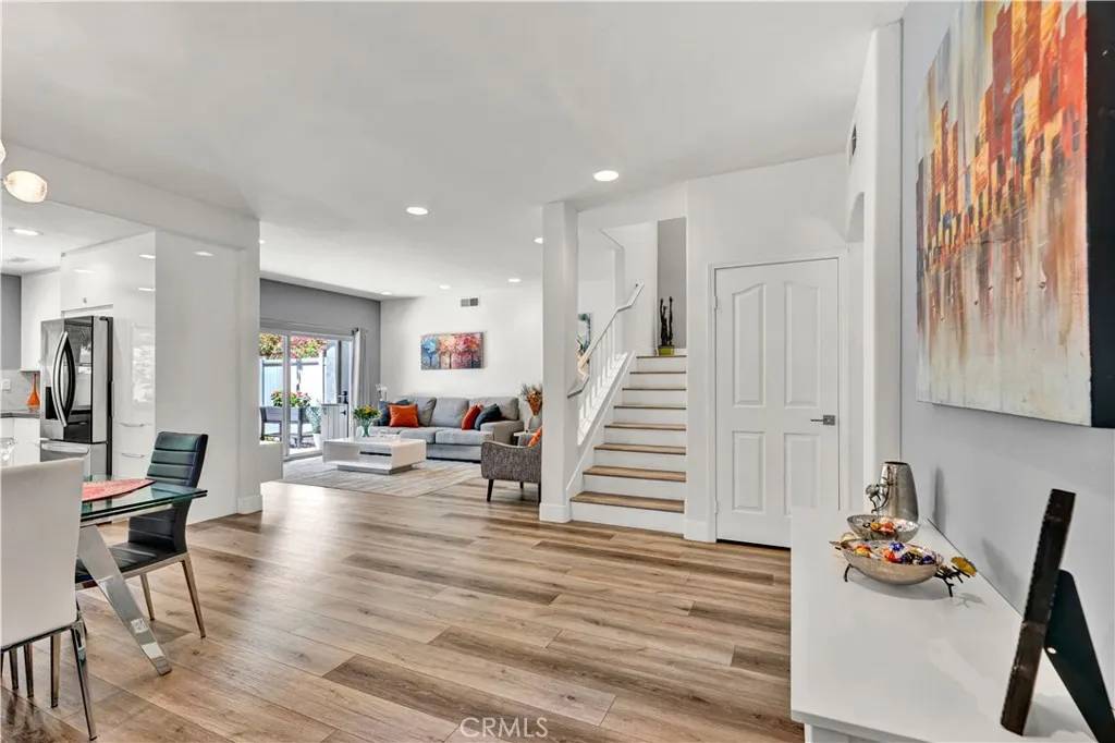 Aliso Viejo, CA 92656,3 Tortosa