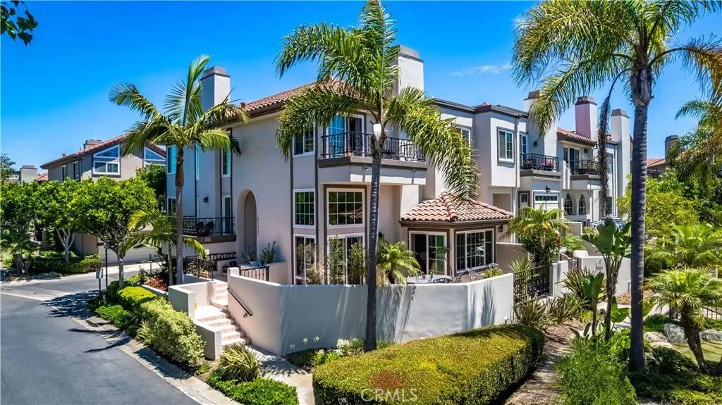 19325 Peachtree Lane, Huntington Beach, CA 92648