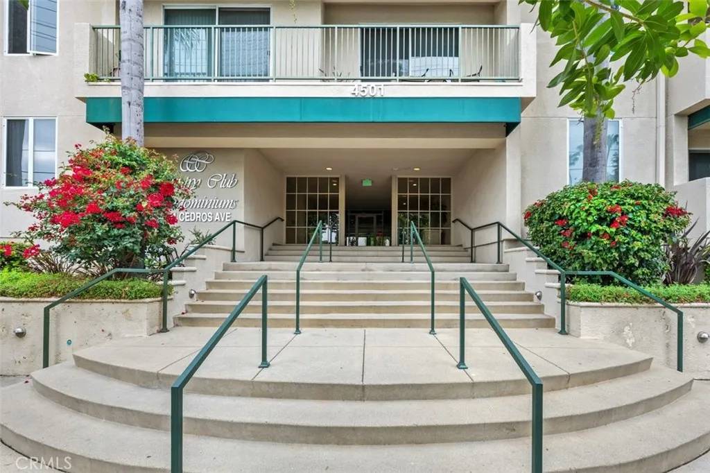 4501 Cedros Avenue #338, Sherman Oaks, CA 91403