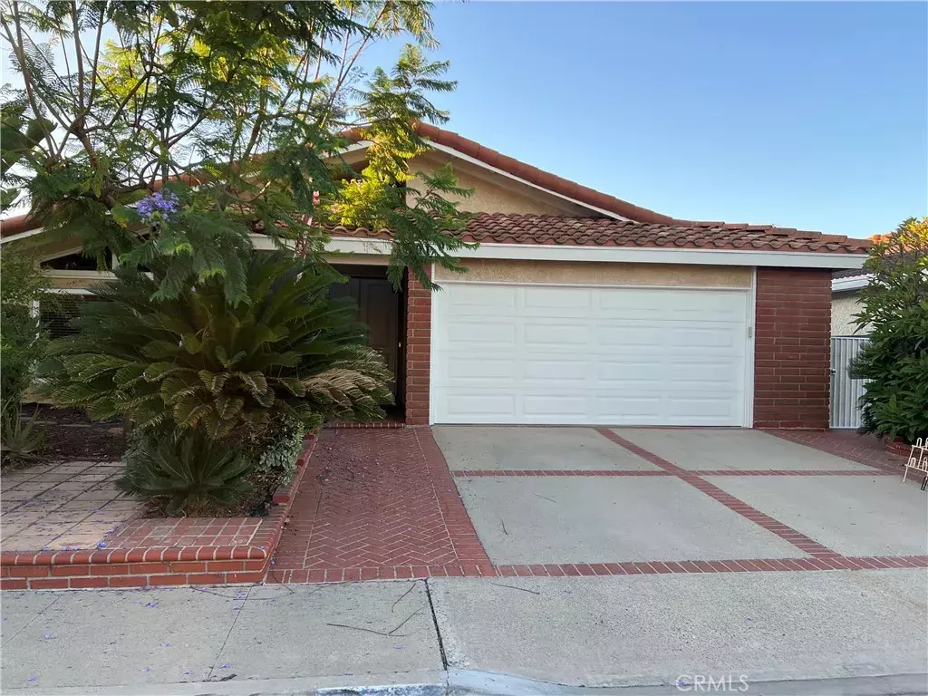 Seal Beach, CA 90740,4501 Dogwood Avenue