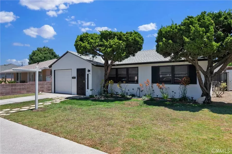 6032 Coke Avenue, Long Beach, CA 90805