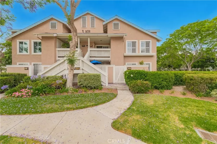 61 Greenfield #68, Irvine, CA 92614