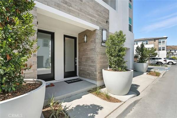 San Diego, CA 92108,2710 Everly Drive