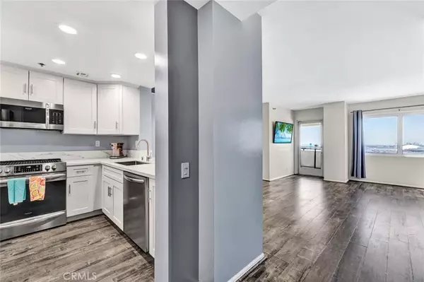 Long Beach, CA 90802,525 E Seaside Way #1504