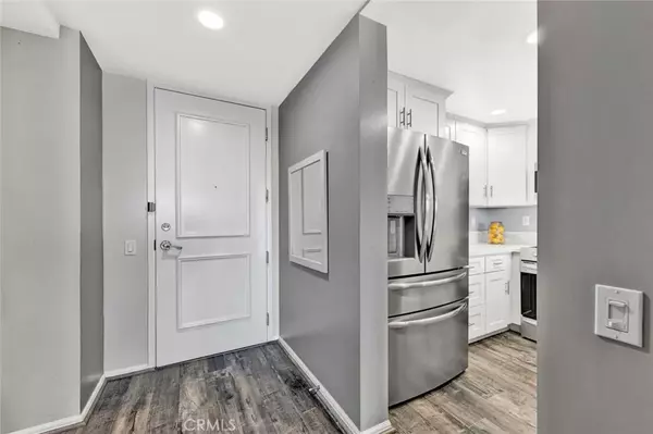 Long Beach, CA 90802,525 E Seaside Way #1504