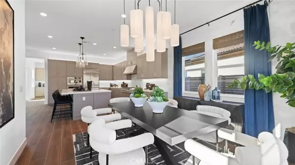 Valencia, CA 91354,24505 Corte Cancion