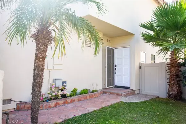 Anaheim, CA 92808,8227 E White Fir Lane
