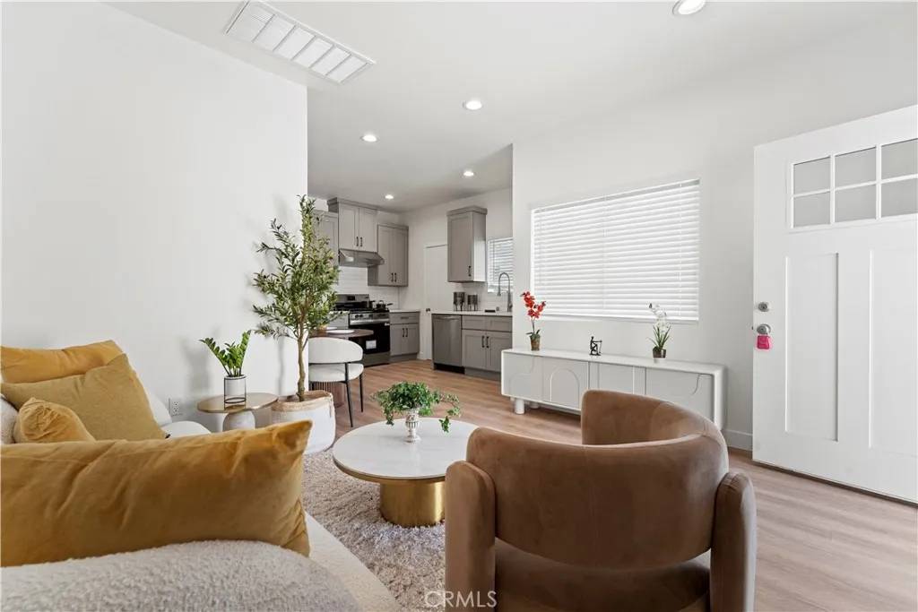 Westminster, CA 92683,13158 Cedar Street