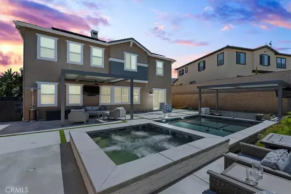 8824 Soothing Court, Corona, CA 92883