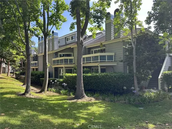 Huntington Beach, CA 92648,19311 Sunray Lane #104
