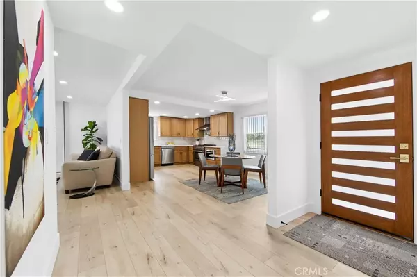 5702 Edinger, Huntington Beach, CA 92649