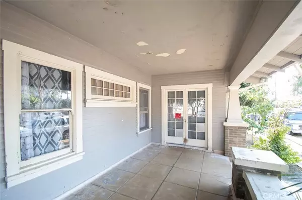 Santa Ana, CA 92701,802 S Birch Street