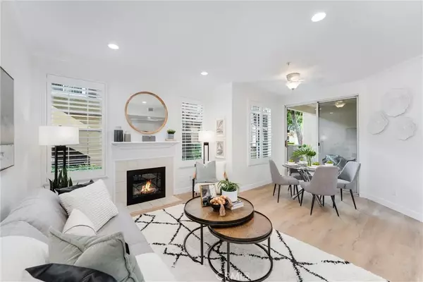 Tustin, CA 92782,239 Gallery Way