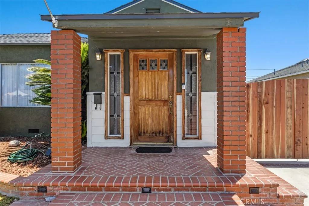Long Beach, CA 90808,4728 Pepperwood Avenue
