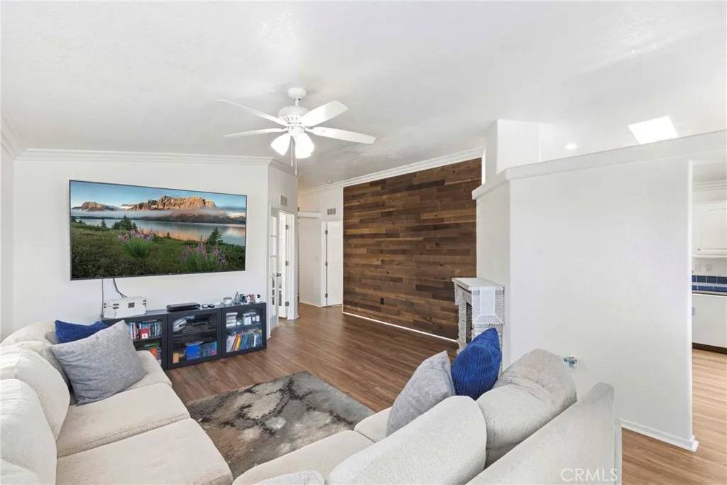 Huntington Beach, CA 92648,20701 Beach #106
