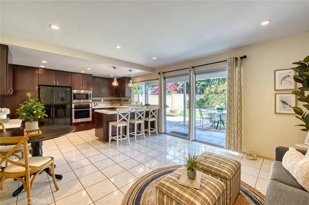 Huntington Beach, CA 92646,9631 Indian Wells Circle