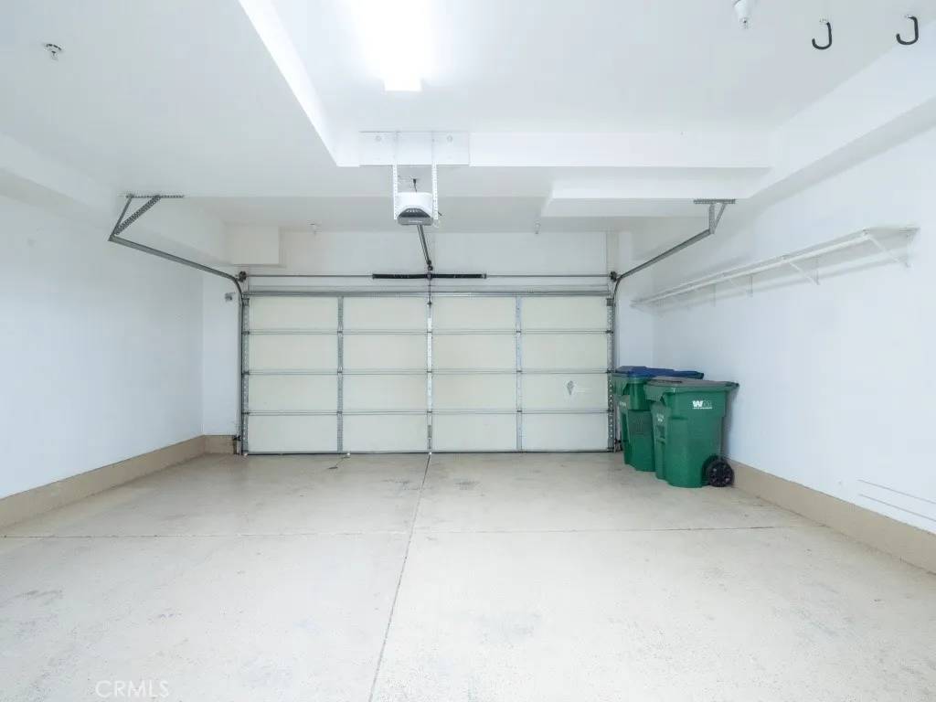 Irvine, CA 92620,77 Long Meadow #87