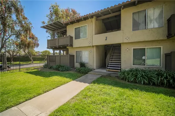 Santa Ana, CA 92701,1345 Cabrillo Park Drive #J02