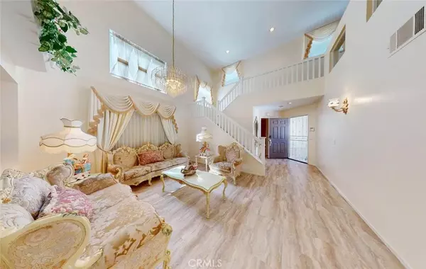 Anaheim, CA 92804,220 S Linhaven Circle