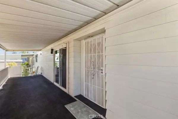 Irvine, CA 92618,14851 Jeffrey #248