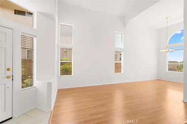 Anaheim Hills, CA 92808,917 S Dylan Way