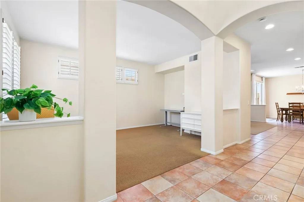 Irvine, CA 92602,3 Mineral King