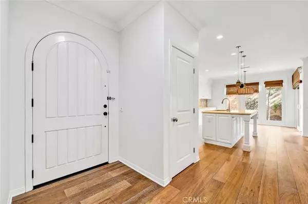 Irvine, CA 92620,34 Somerton